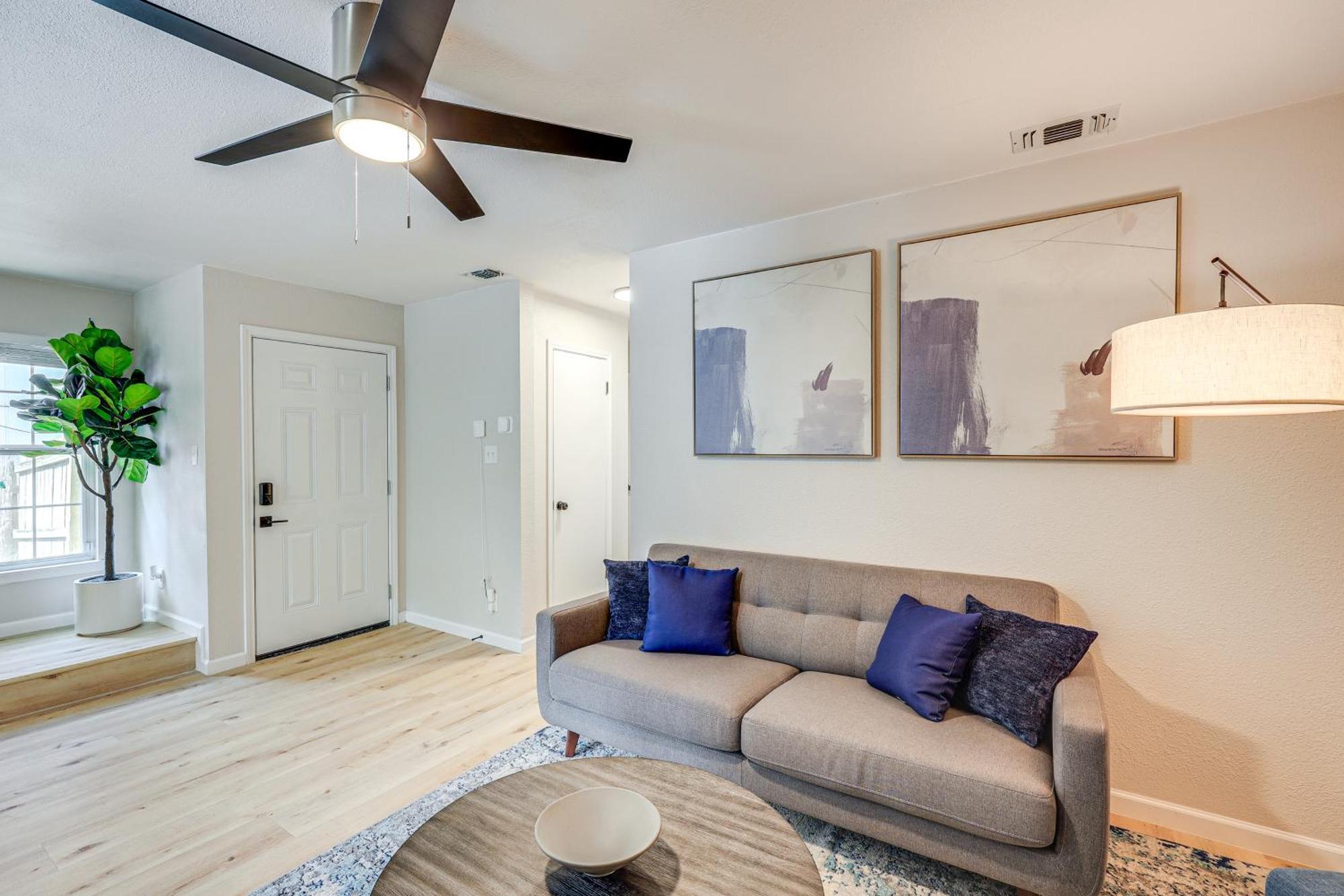 Vacation 11 Mi To River Walk! Apartment