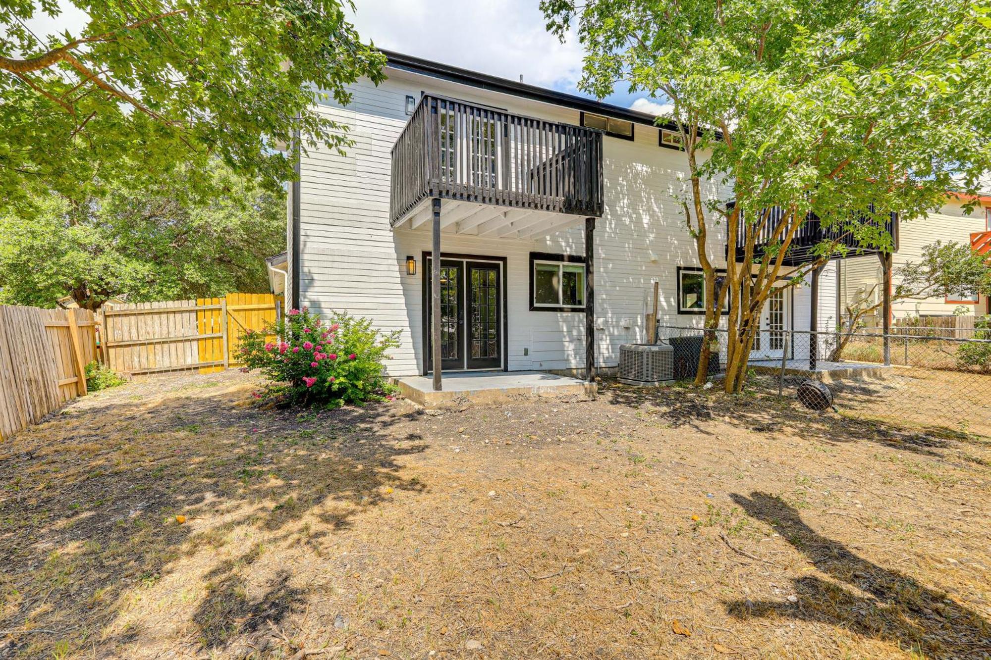 Vacation 11 Mi To River Walk! Apartment