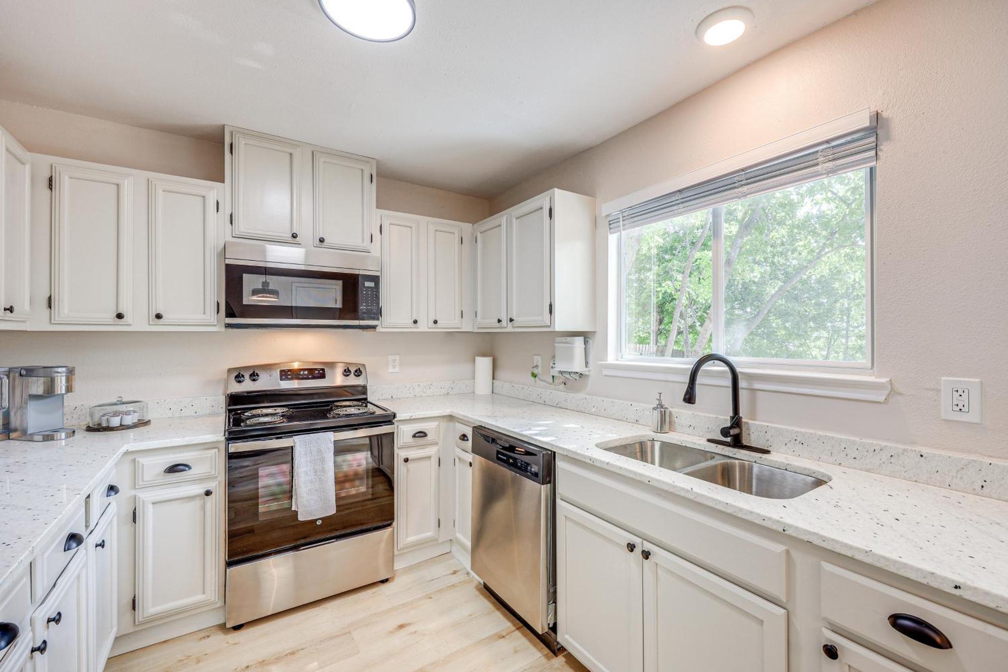 Vacation 11 Mi To River Walk! Apartment *